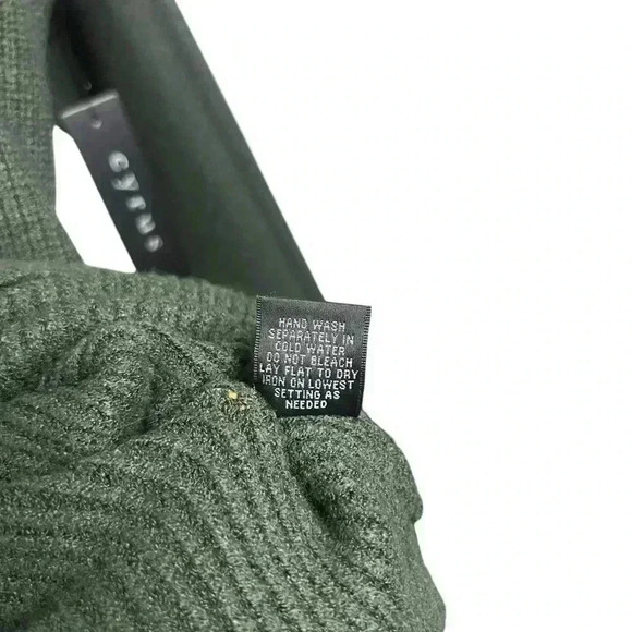 NWT Cyrus Knit Dark Green Pullover Cowl Neck Rayon  Sweater Womens Size Medium - Picture 10 of 14